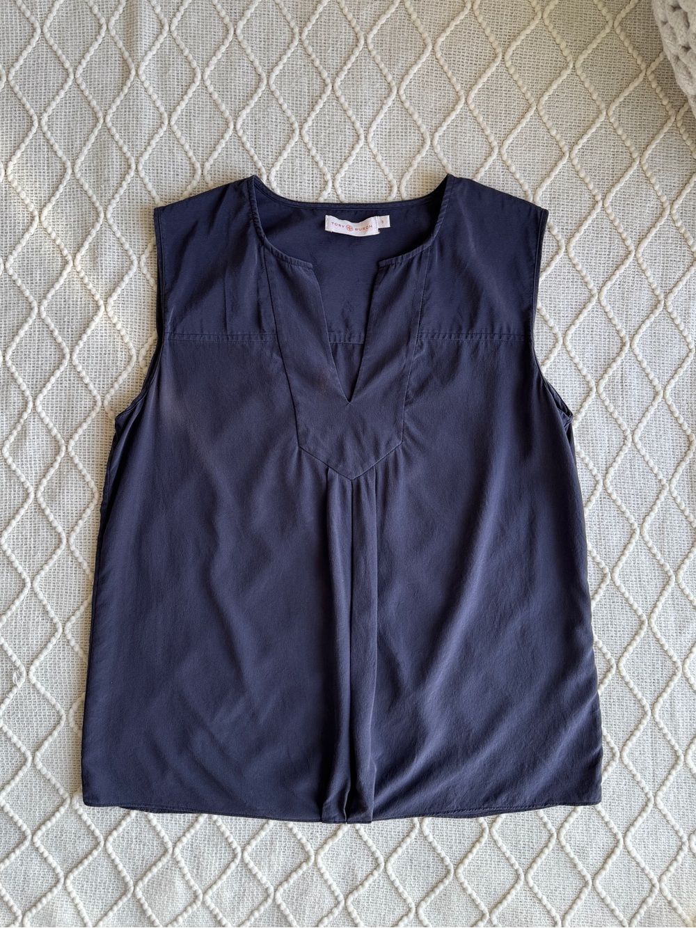 Tory Burch 100% Silk Sleeveless Blouse Top Charcoal V-Neck Pleated Size S